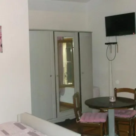 La Grange D'antan Cruzy