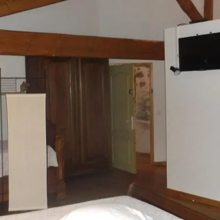 Alojamento de Acomodação e Pequeno-almoço La Grange D'antan 3*